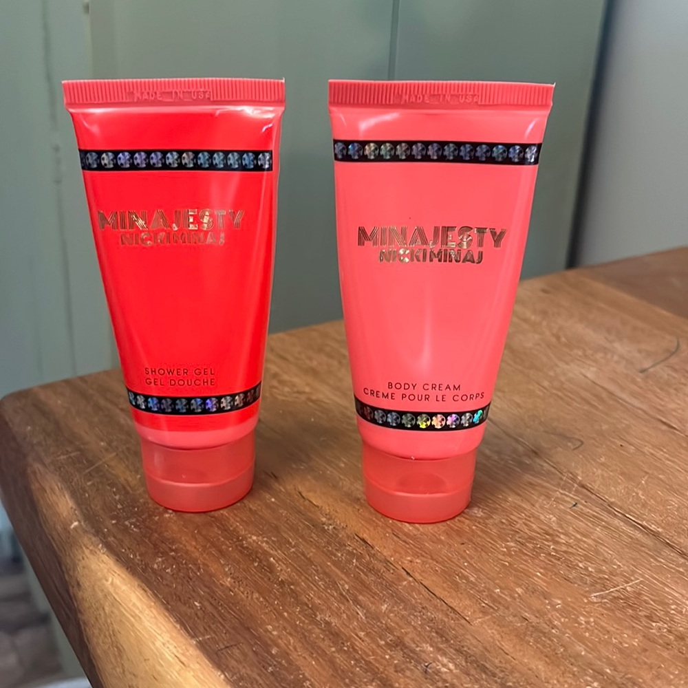 Nicki Minaj Minajesty Shower Gel & Body Cream